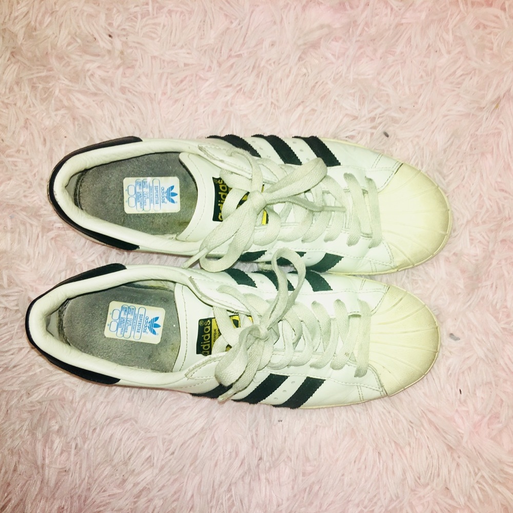 Classic Adidas Superstar